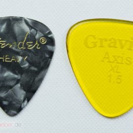 Gravity Picks Axis XL 1,5 Größenvergleich