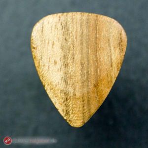 Timber Tones Holzpick vor schwarz